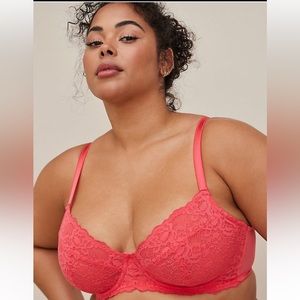 BNWT Full Coverage Balconette Lacy Bra